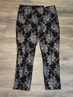 NWT Chicos Juliet Slim Leg So Slimming Pull On Pants Sz 14T/2.5T
